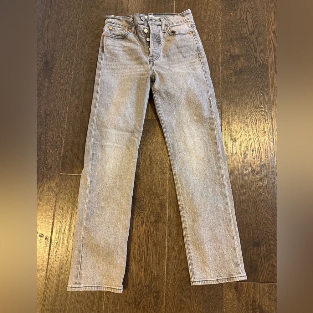 Levi’s Wedgie Straight Jeans